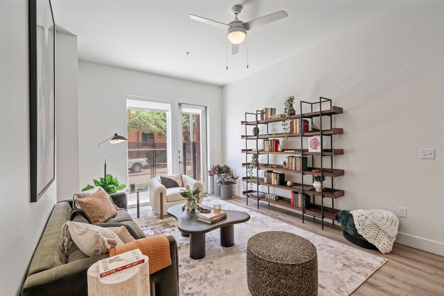 More Photos Of 2315 Navigation Blvd, Houston Apartments For Lease