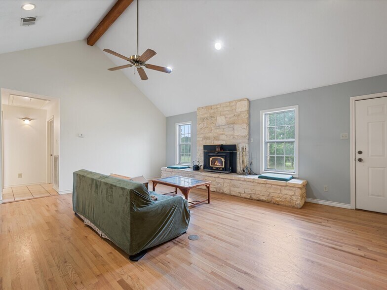 More Photos Of 17645 Highway 6, Navasota Land For Sale