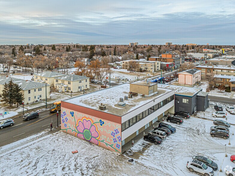 More Photos Of 10441-10445 124 St, Edmonton Storefront Retail Office For Lease