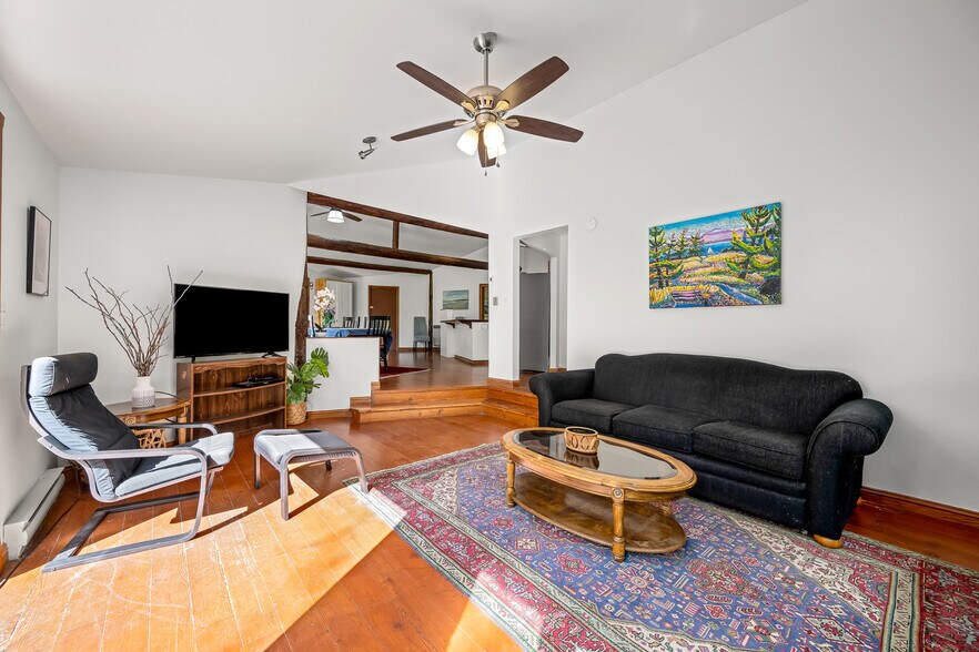 More Photos Of 1885 Central Rd, Hornby Island Land For Sale