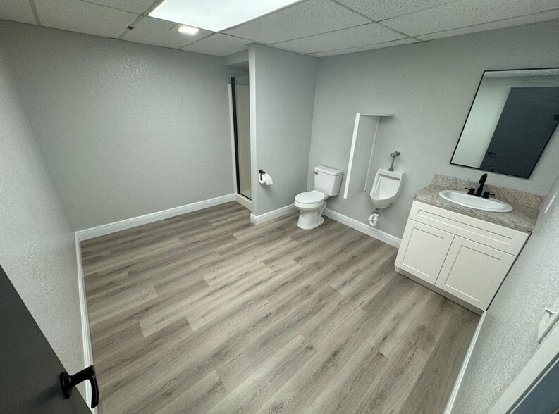 More Photos Of 220 Recker Hwy, Auburndale Warehouse For Lease