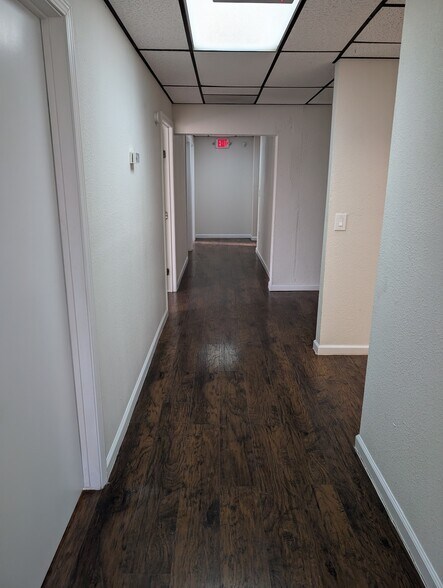 More Photos Of 4024 N Lincoln Blvd, Oklahoma City Coworking Space