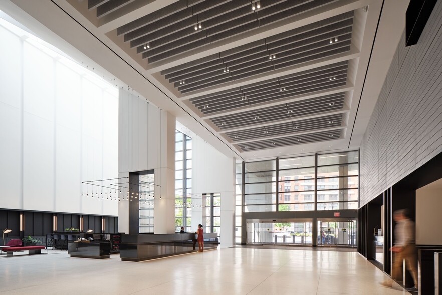 More Photos Of 95 Christopher Columbus Dr, Jersey City Office For Lease