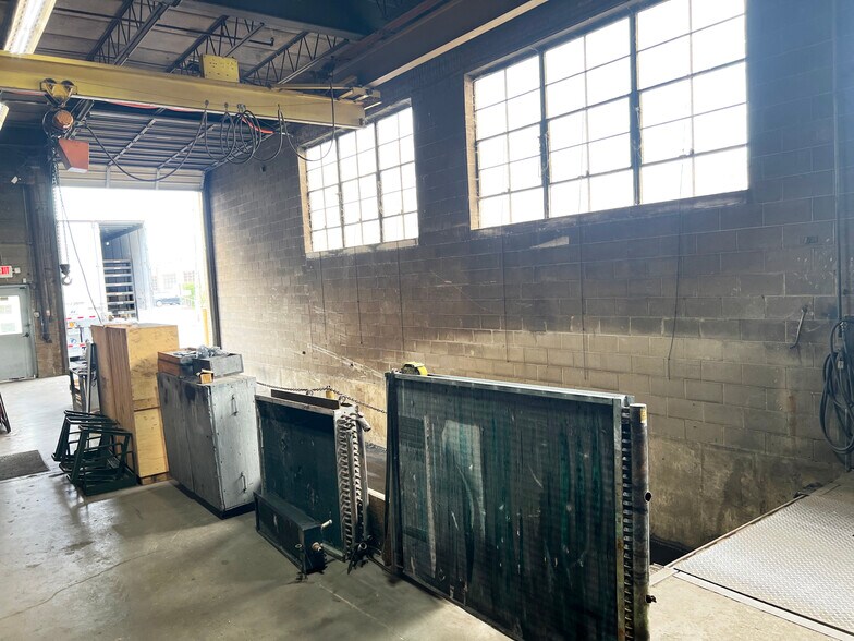 More Photos Of 9225 Ivanhoe Ave, Schiller Park Warehouse For Sale