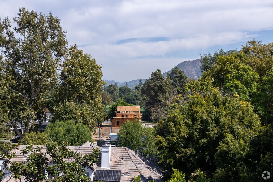 More Photos Of 4130 Cahuenga Blvd, Toluca Lake Medical For Lease