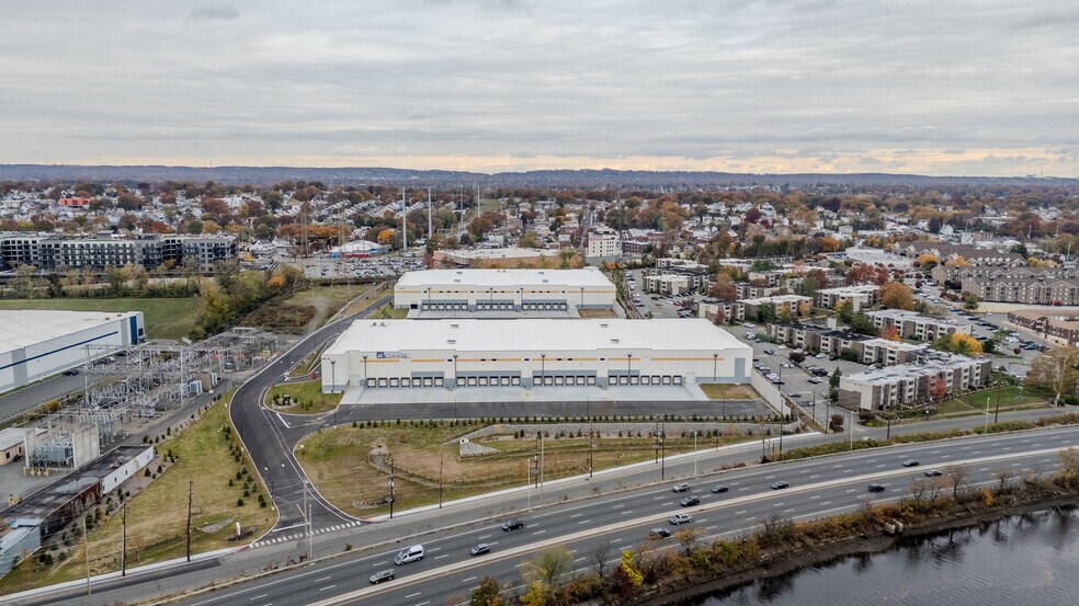 More Photos Of 681 Main St, Belleville Unknown For Lease