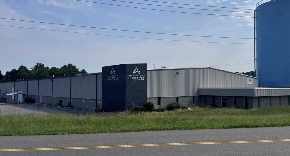 Primary Photo Of 10440 Leadbetter Rd, Ashland Warehouse For Sale