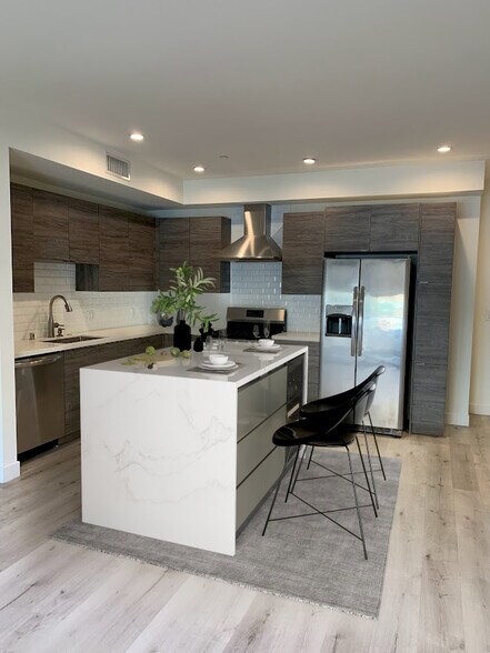 More Photos Of 1545 S Fairfax Ave, Los Angeles Apartments For Sale