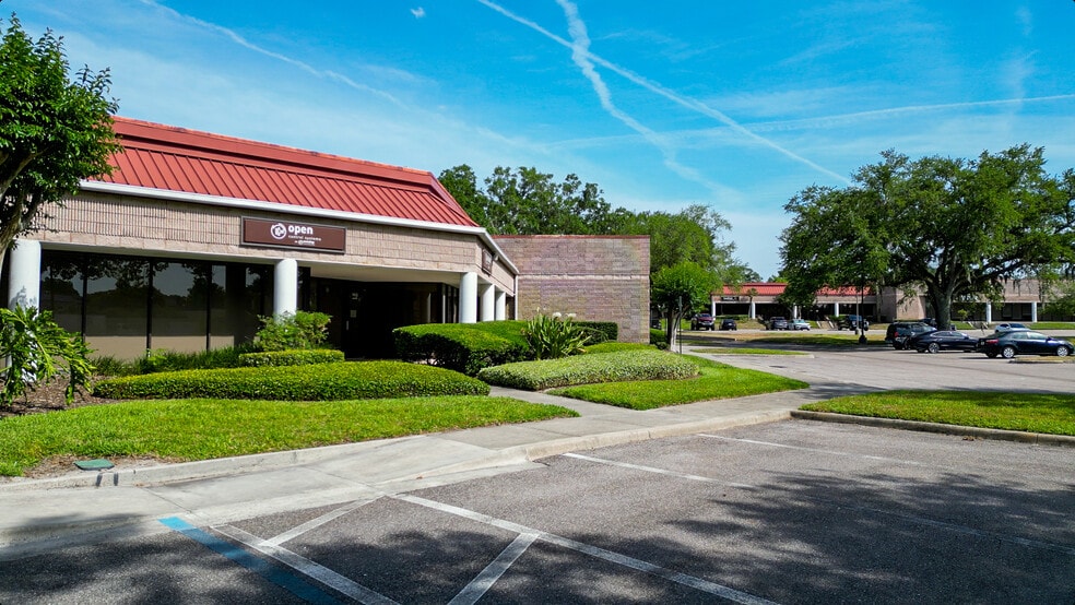 More Photos Of 528 Northlake Blvd, Altamonte Springs Unknown For Lease