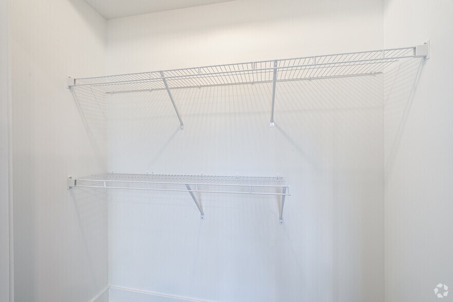 More Photos Of 4701 Forest Hill Ave, Richmond Apartments For Lease