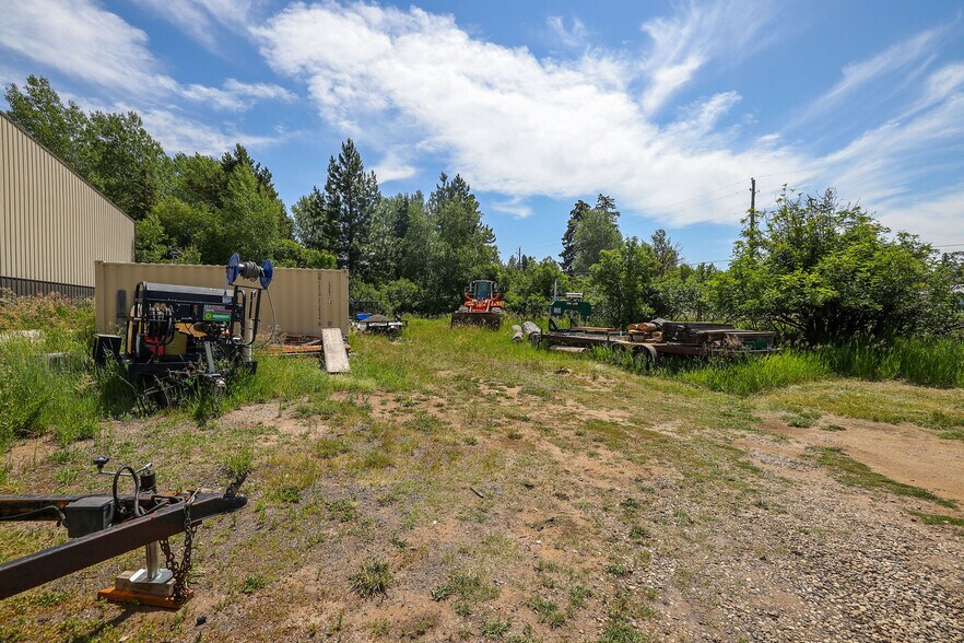 More Photos Of 460 Krahn Ln, Mccall Warehouse For Sale