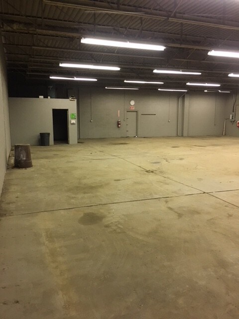 More Photos Of 701 Dan Dee Ln, Brilliant Warehouse For Lease