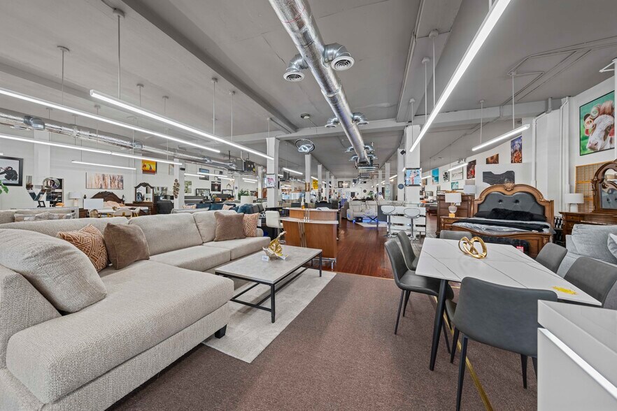 More Photos Of 1144 Elizabeth Ave, Elizabeth General Retail For Sale