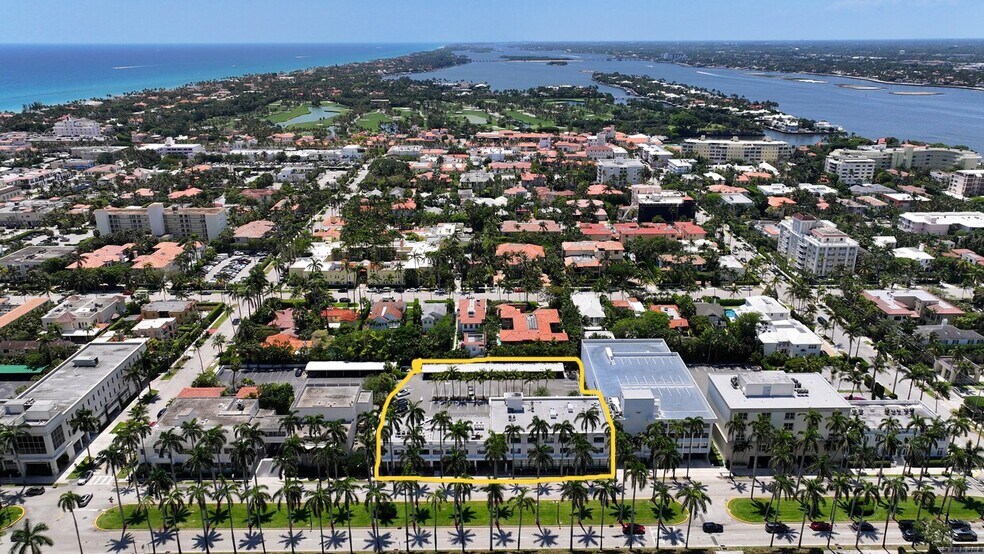 More Photos Of 324 Royal Palm Way, Palm Beach Office For Lease