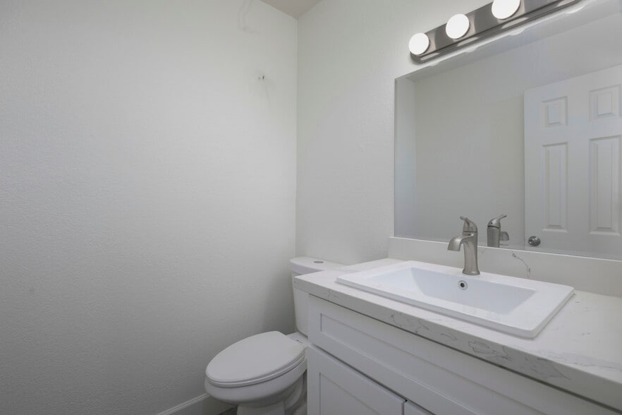 More Photos Of 1800 S Kofa Ave, Parker Apartments For Sale