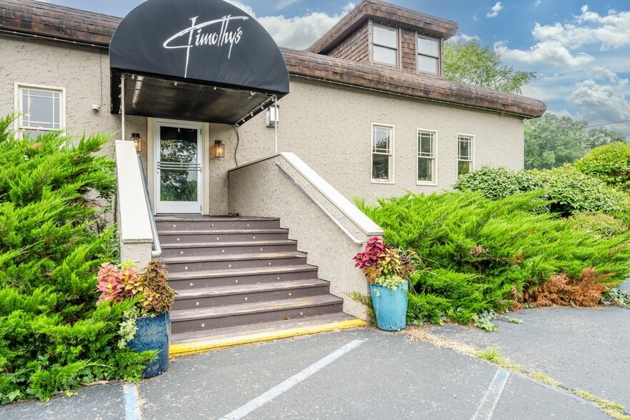 Primary Photo Of 16409 Red Arrow Hwy, Union Pier General Retail For Sale