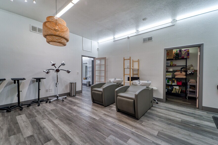 More Photos Of 1547 Starr Dr, Yuba City Office For Sale