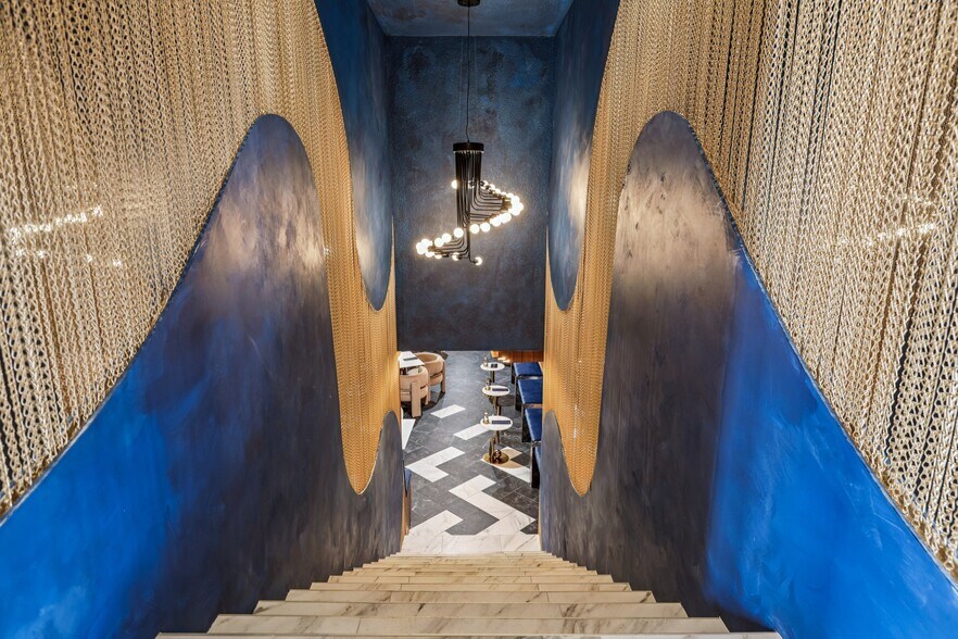 More Photos Of 801 W Montrose St, Clermont Restaurant For Sale