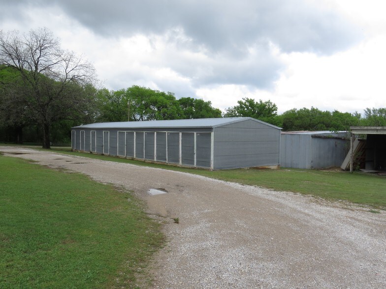 More Photos Of 3336 S Commerce St, Ardmore Self Storage For Sale