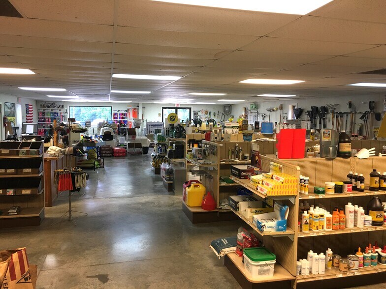 More Photos Of 427 S Glenwood Blvd, Tyler Warehouse For Sale