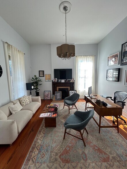 More Photos Of 1307 6th Ave N, Nashville Office For Lease