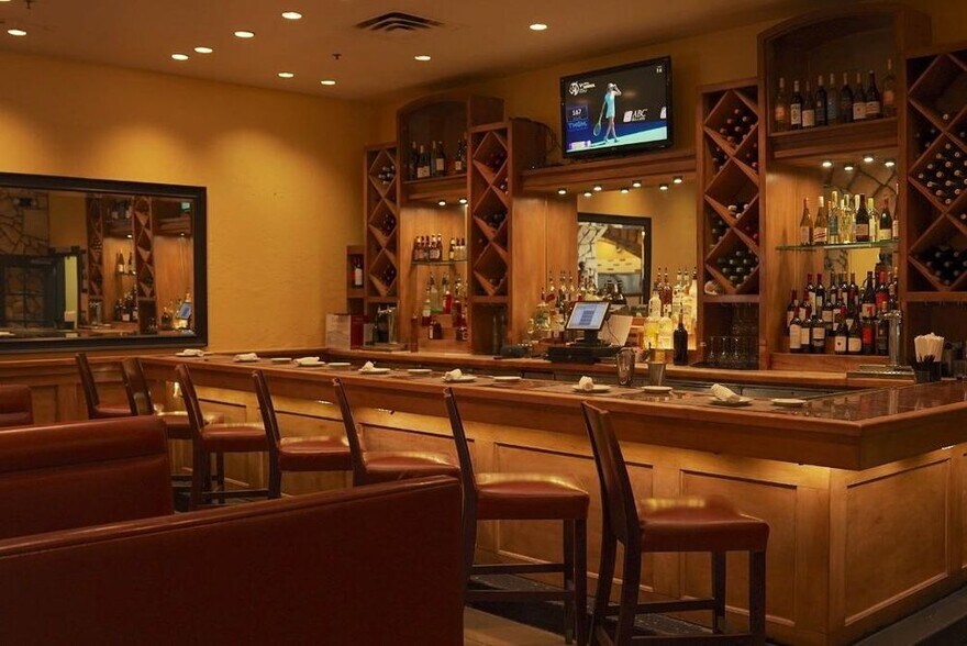 More Photos Of 12148 S Apopka Vineland Rd, Orlando Restaurant For Lease