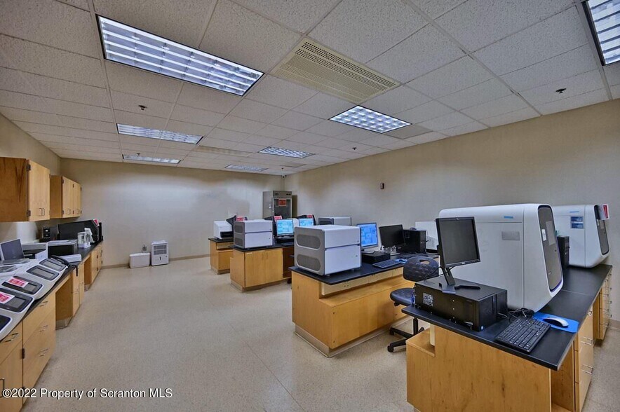 More Photos Of 1300 Old Plank Rd, Mayfield Medical For Sale