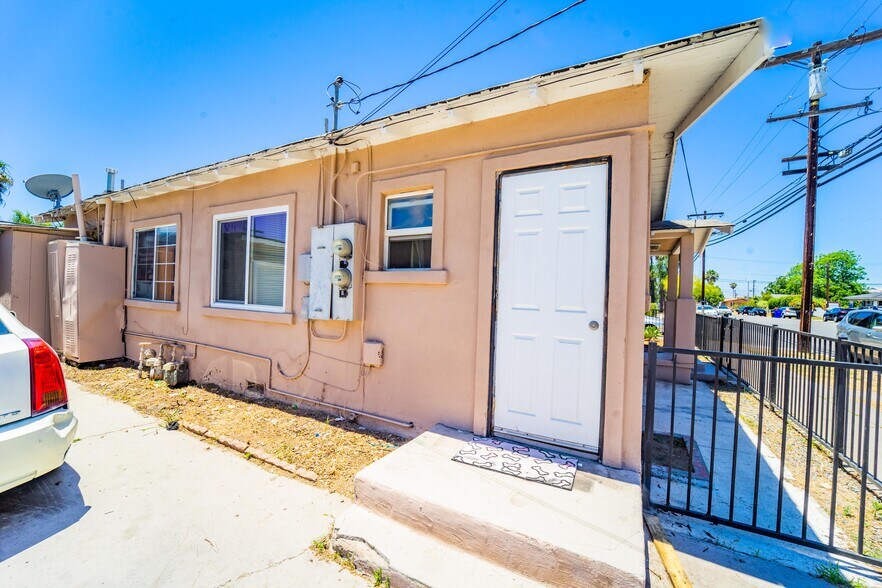 More Photos Of 4451 Dwight St, San Diego Apartments For Sale