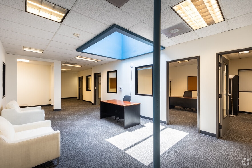 More Photos Of 1149 N Gower St, Los Angeles Office For Sale