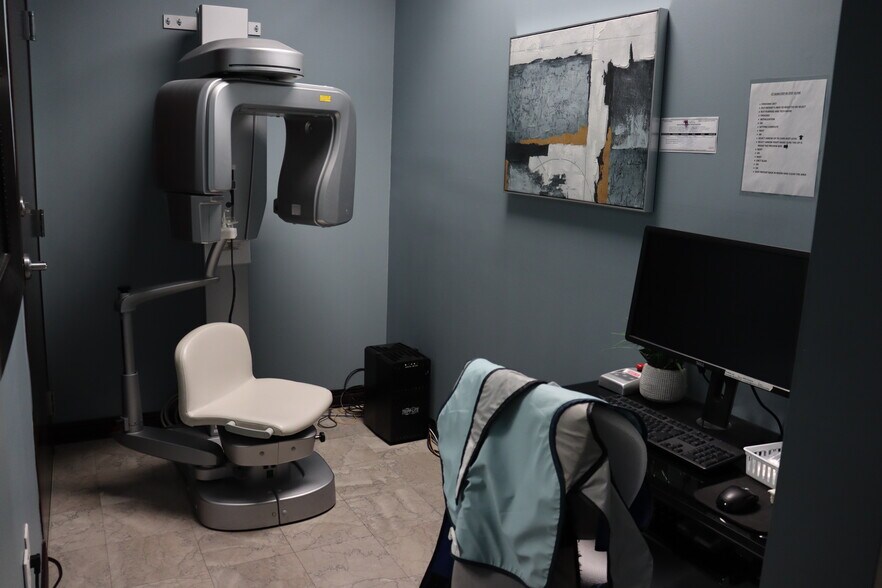 More Photos Of 1507 S Hiawassee Rd, Orlando Medical For Lease