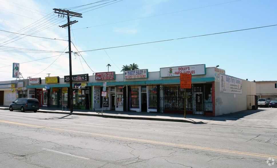 Primary Photo Of 15316-15324 Parthenia St, North Hills Storefront For Sale