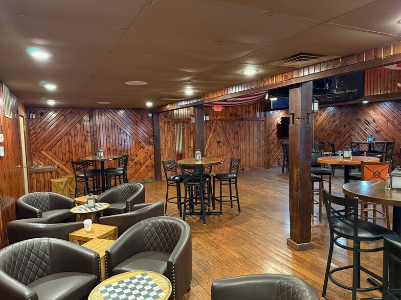 More Photos Of 42087 State Route 154, Lisbon Restaurant For Lease