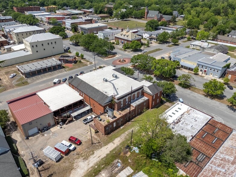 More Photos Of 303 E Broad St, Eufaula Office For Sale