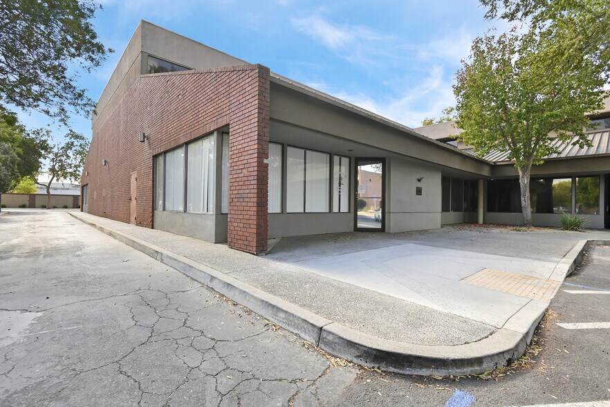 More Photos Of 231 D St, Marysville Office For Lease