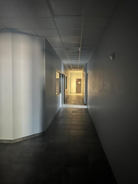More Photos Of 1 S Main St, Toms River Warehouse For Lease