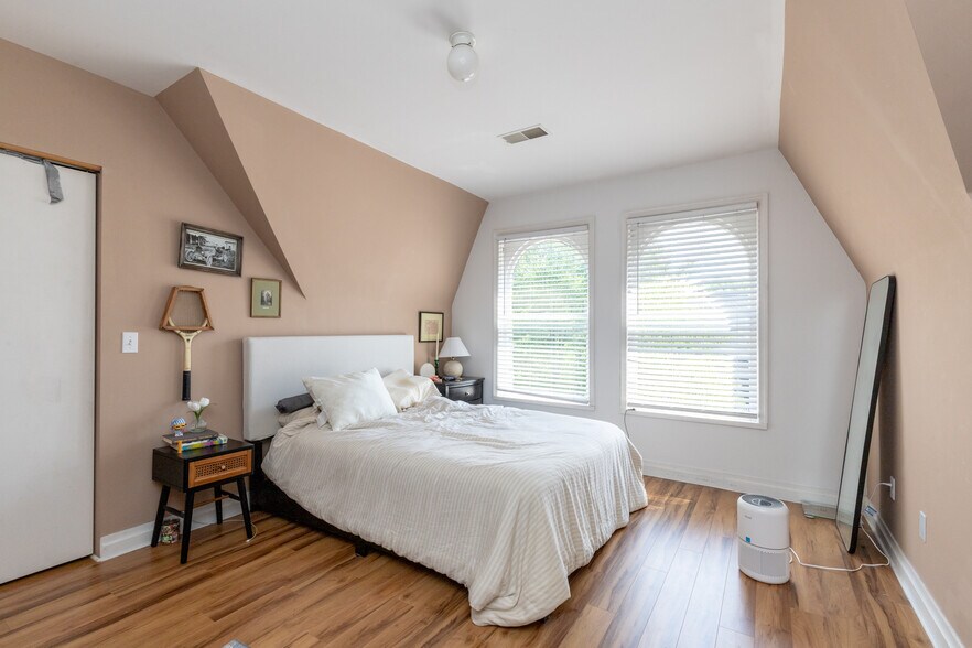 More Photos Of 158 Park St, Buffalo Apartments For Sale