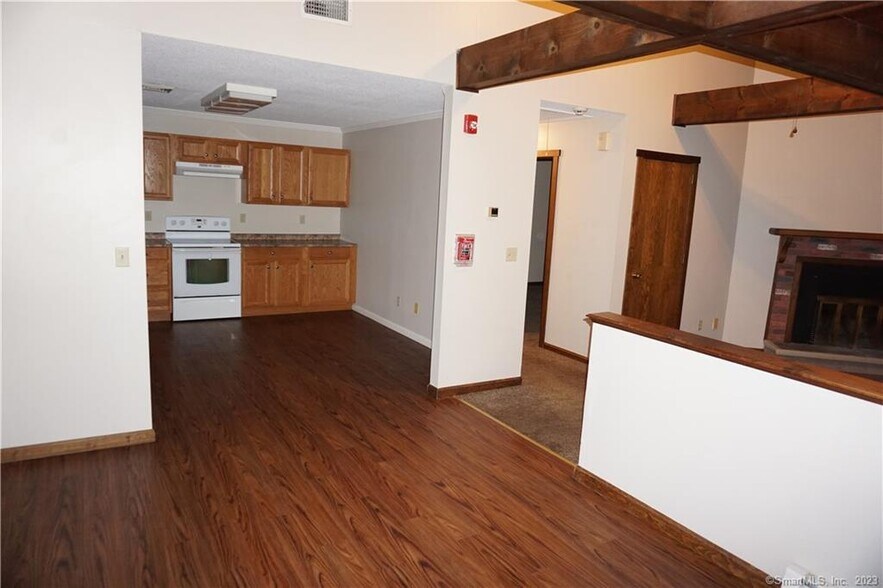 More Photos Of 284 Merrow Rd, Tolland Office For Sale