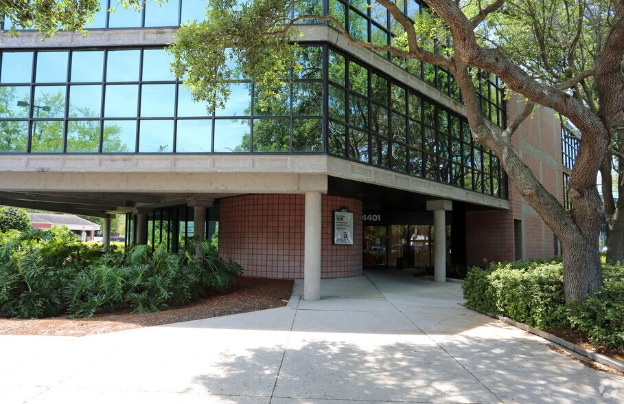 More Photos Of 4401 W Kennedy Blvd, Tampa Office For Lease