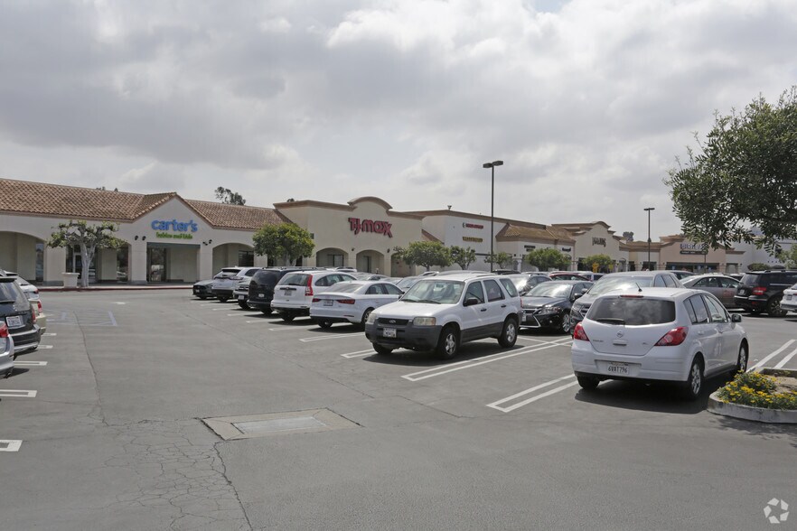 More Photos Of 11030 Jefferson Blvd, Culver City Unknown For Lease