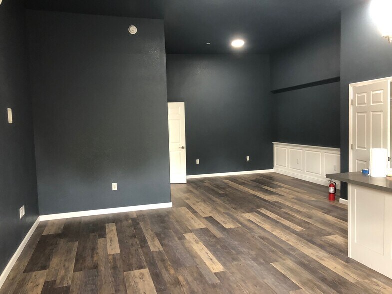 More Photos Of 2075 Baldwin Ave, Oroville Flex For Lease