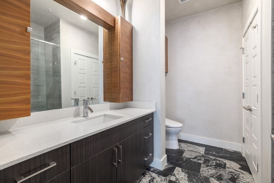 More Photos Of 6444 Burnet Rd, Austin Apartments For Sale
