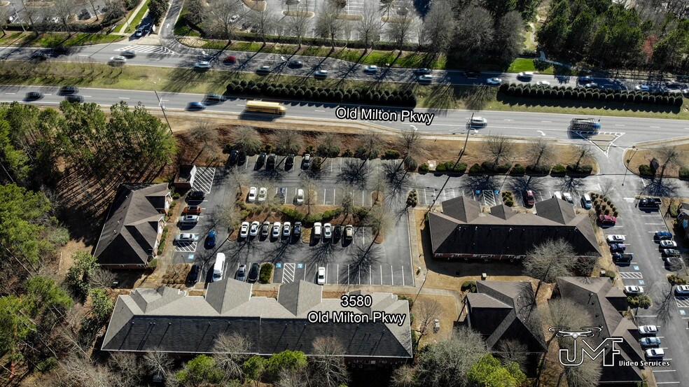More Photos Of 3578-3592 Old Milton Pky, Alpharetta Medical For Lease