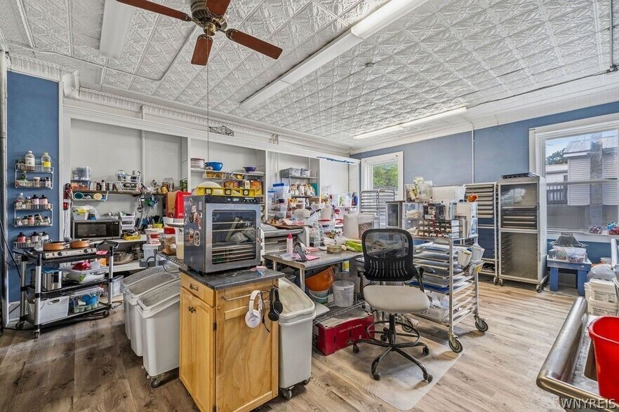 More Photos Of 259 Young St, Wilson Storefront Retail Residential For Sale