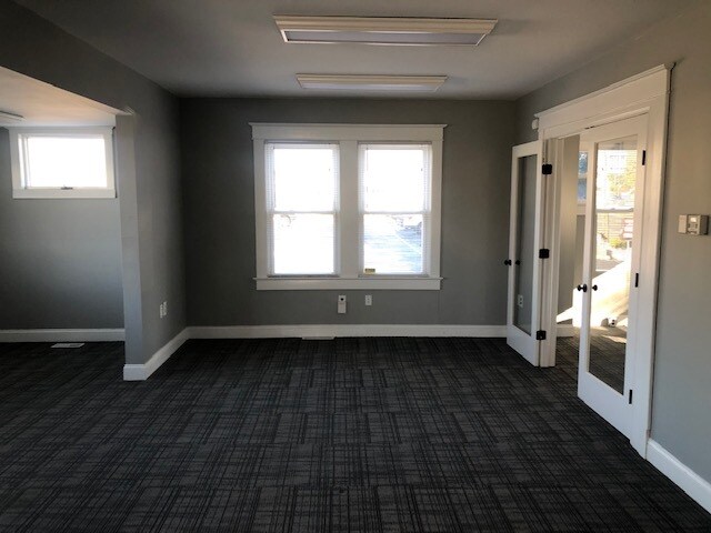 More Photos Of 21 Route 37 E, Toms River Office For Lease