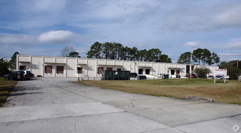 More Photos Of 3028 Mercury Rd, Jacksonville Warehouse For Lease
