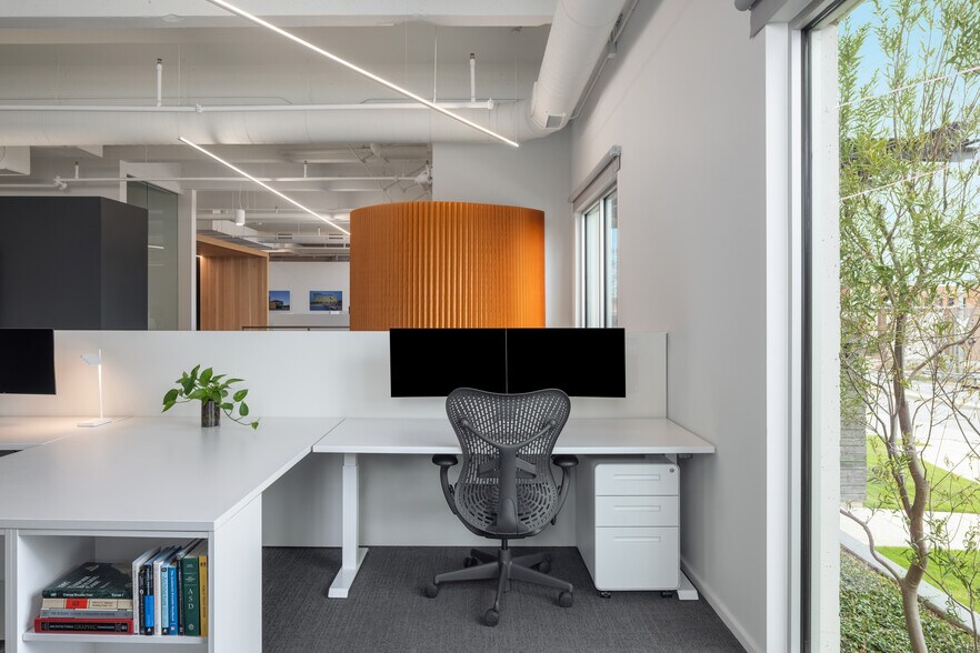 More Photos Of 11 NW 10th St, Oklahoma City Office For Lease