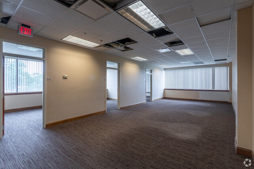 More Photos Of 500 W Loockerman St, Dover Office For Lease