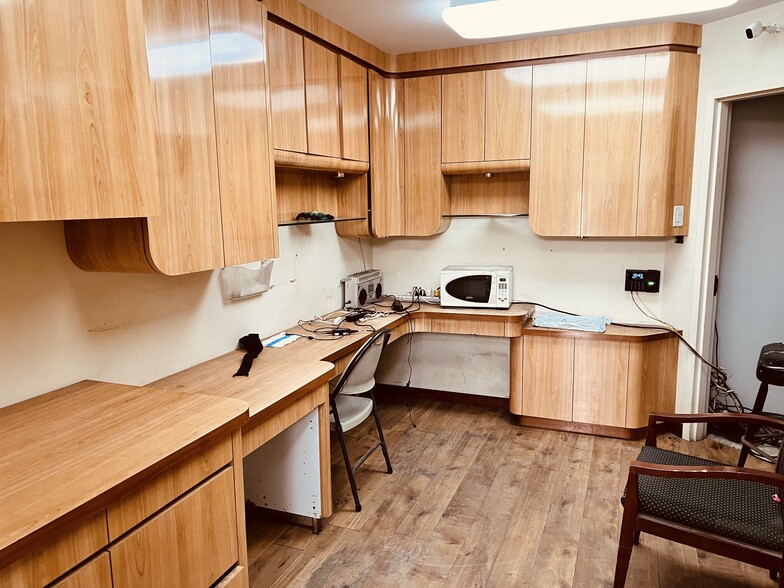 More Photos Of , Chestnut Ridge Office For Sale