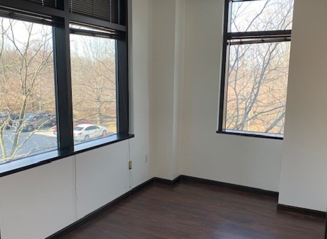 More Photos Of 12150 Annapolis Rd, Glenn Dale Medical For Sale