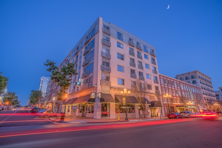 More Photos Of 450 J St, San Diego Apartments For Lease